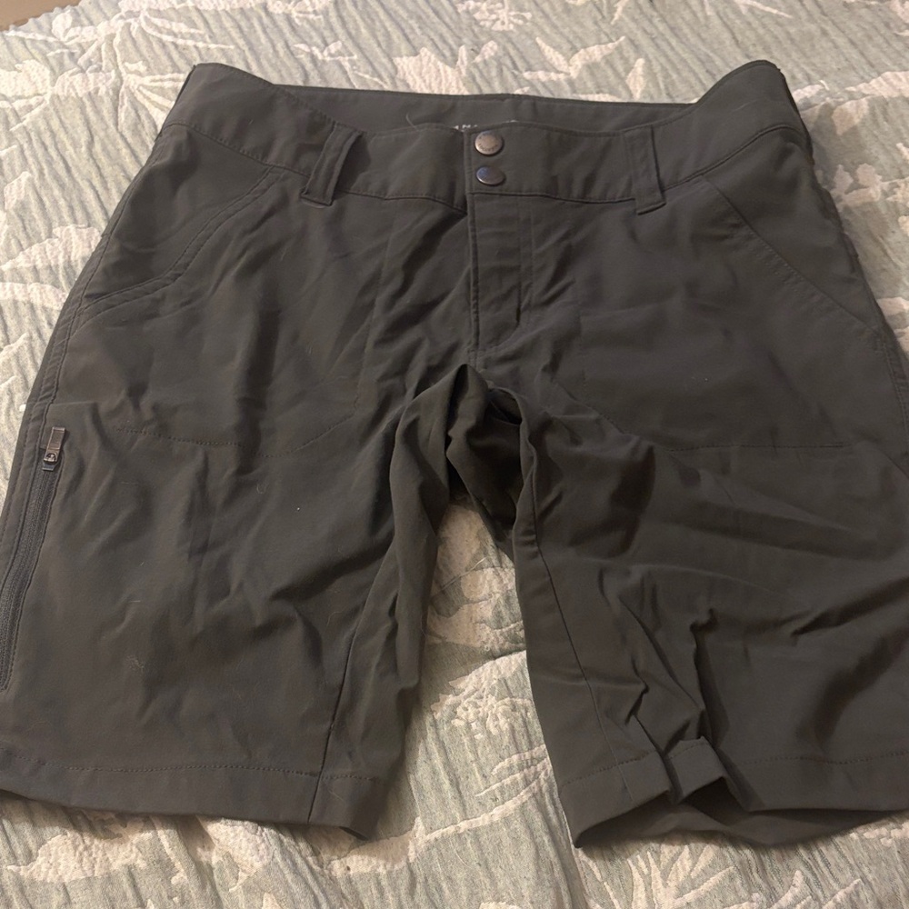 Women’s Columbia Charcoal Active Shorts